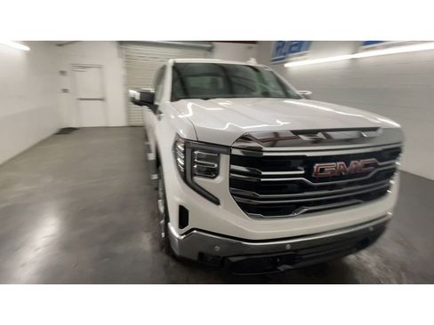 Used 2024 GMC Sierra 1500 SLT w/ SLT Premium Plus Package image 3