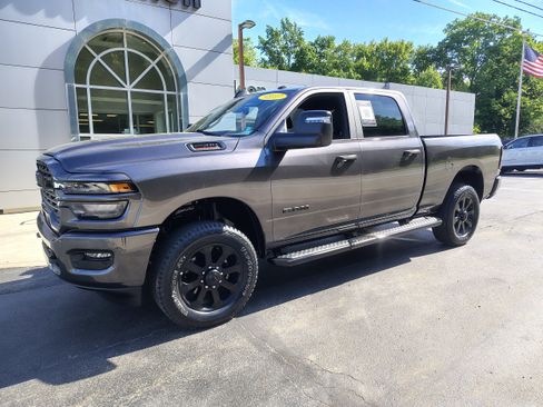 Certified 2025 RAM 2500 Big Horn AWD/4WD image 2