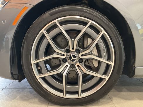 Used 2022 Mercedes-Benz E 350 4MATIC Sedan image 9