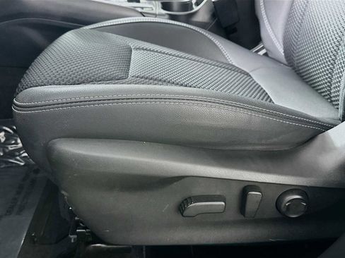 Certified 2023 Subaru Forester Premium image 17