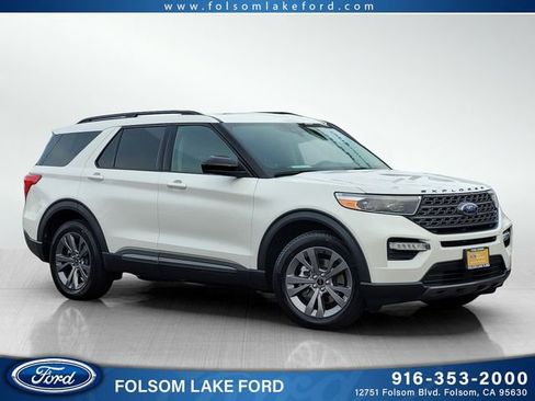 Certified 2022 Ford Explorer XLT w/ Equipment Group 202A image 1