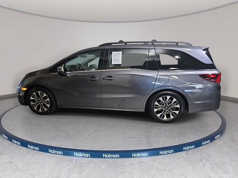 Used 2026 Honda Odyssey Elite image 9