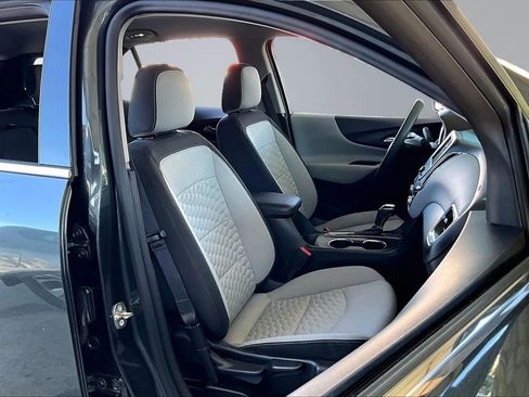 Used 2019 Chevrolet Equinox LT FWD image 25