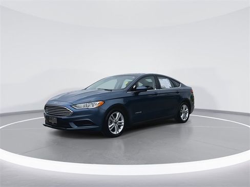 Used 2018 Ford Fusion S image 4