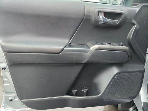 Used 2022 Toyota Tacoma SR5 image 22