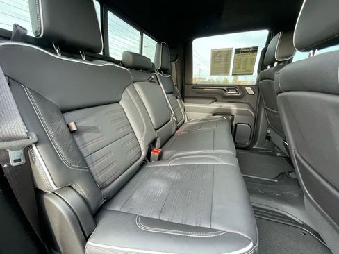 Used 2024 GMC Sierra 2500 AT4X image 29