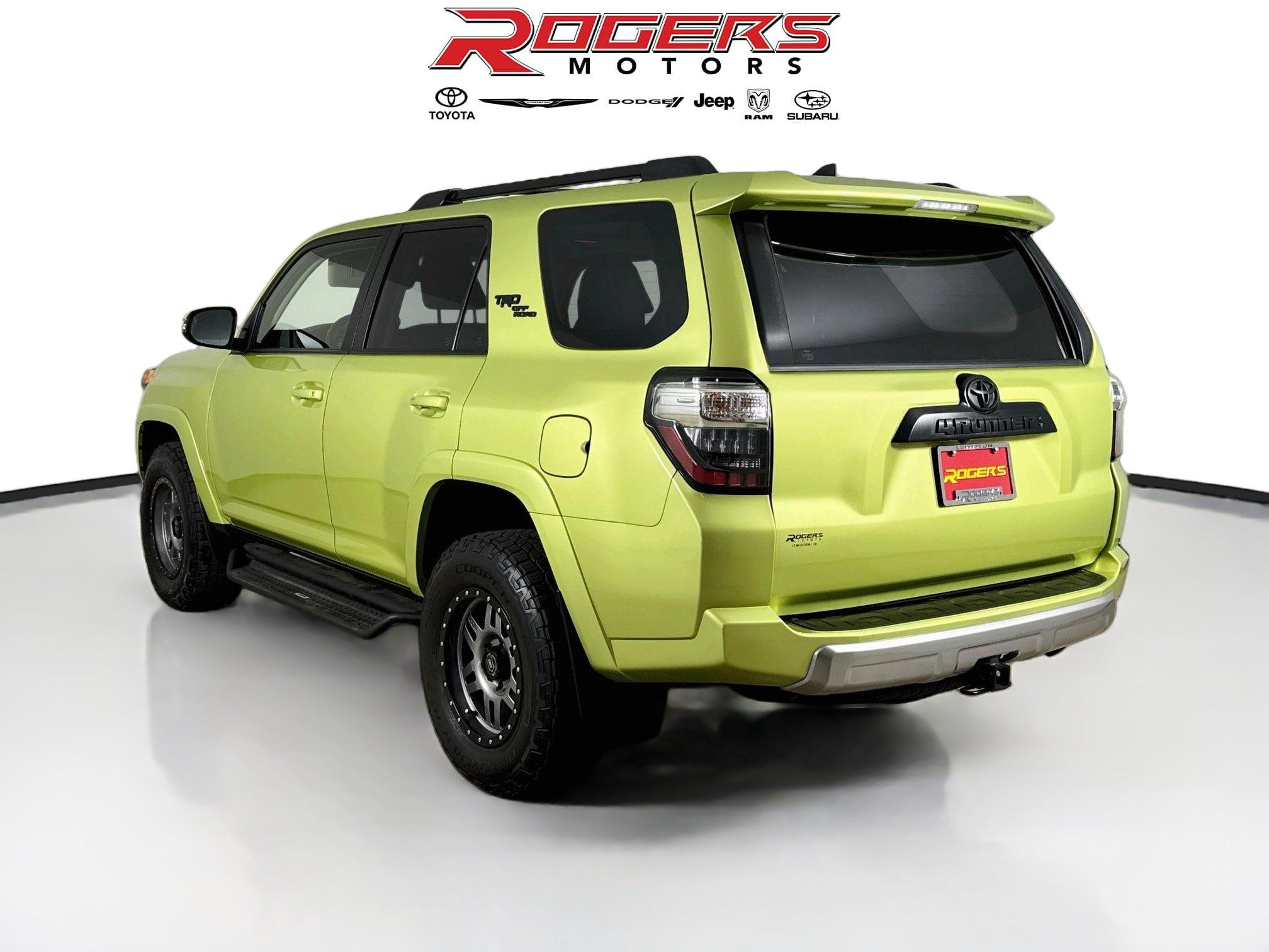 Certified 2023 Toyota 4Runner TRD Off-Road Premium w/ Moonroof Package AWD/4WD image 11