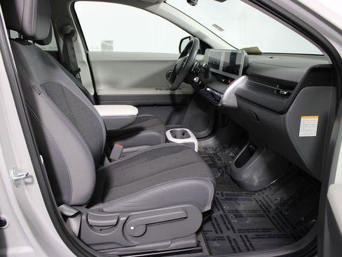 Used 2024 Hyundai Ioniq 5 SEL image 17