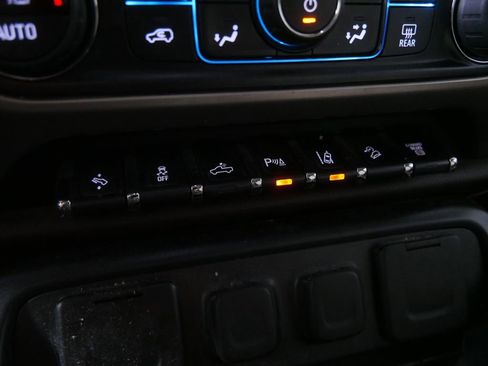 Used 2019 GMC Sierra 3500 Denali w/ Duramax Plus Package AWD/4WD image 28
