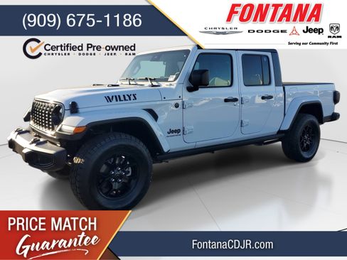 Certified 2025 Jeep Gladiator Sport AWD/4WD image 1