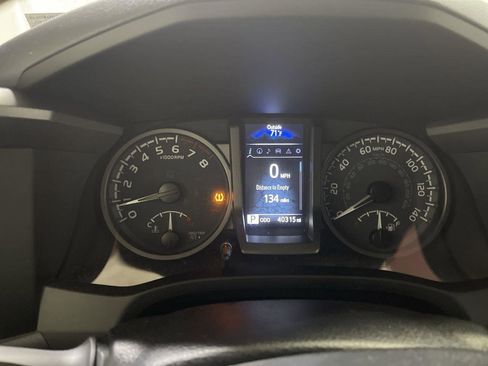 Used 2023 Toyota Tacoma TRD Sport AWD/4WD image 15