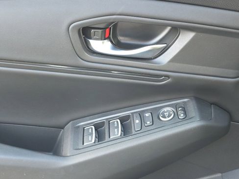 Used 2024 Honda Accord EX image 11