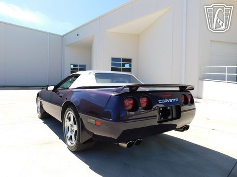 Used 1993 Chevrolet Corvette Convertible image 19