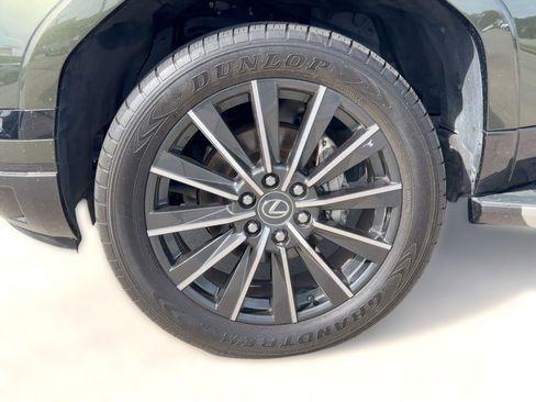 Used 2024 Lexus GX 550 w/ Cold Area Package image 12