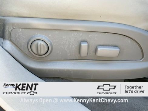 Used 2016 Buick Enclave Premium w/ Experience Buick Package image 18