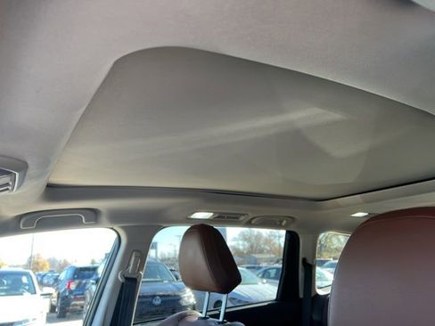 Used 2022 Subaru Ascent Touring image 12