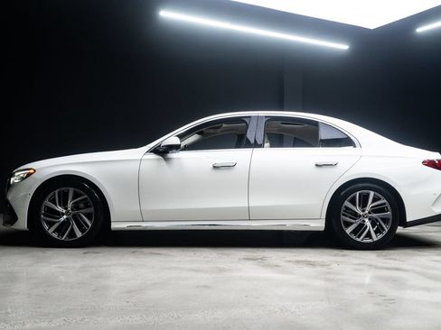 Used 2025 Mercedes-Benz E 350 Sedan image 13