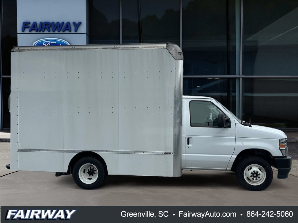 Used 2024 Ford E-350 and Econoline 350 Super Duty w/ Driver's Safety Package RWD image 10