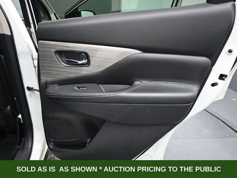 Used 2017 Nissan Murano S image 23