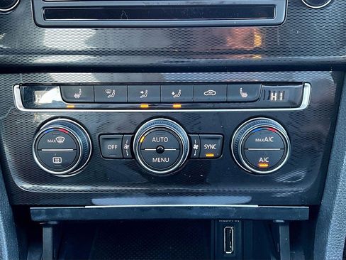 Used 2015 Volkswagen GTI Autobahn w/ Lighting Package (SEL) image 31