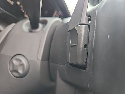 Used 2025 GMC Yukon Denali image 52