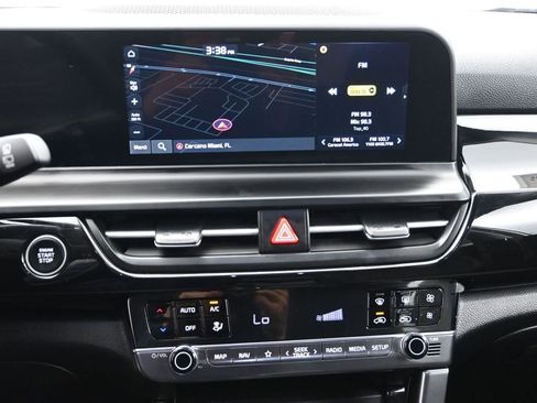 Used 2025 Kia Seltos S FWD image 13