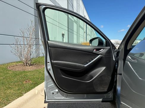 Used 2016 MAZDA CX-5 Touring image 11