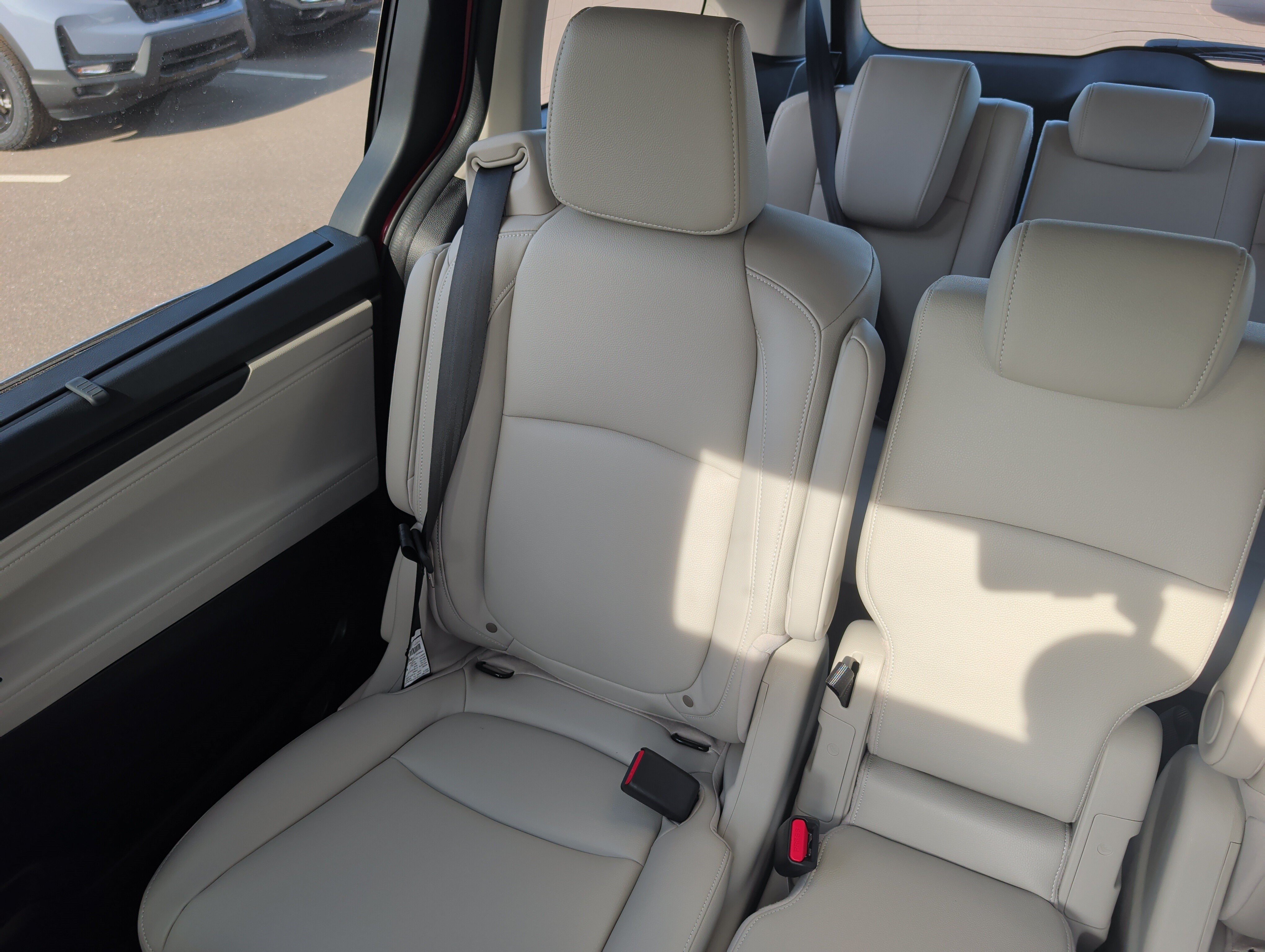 New 2027 Honda Odyssey EX-L image 14
