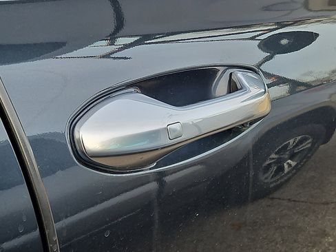 Used 2020 Hyundai Palisade SEL w/ Premium Package image 8