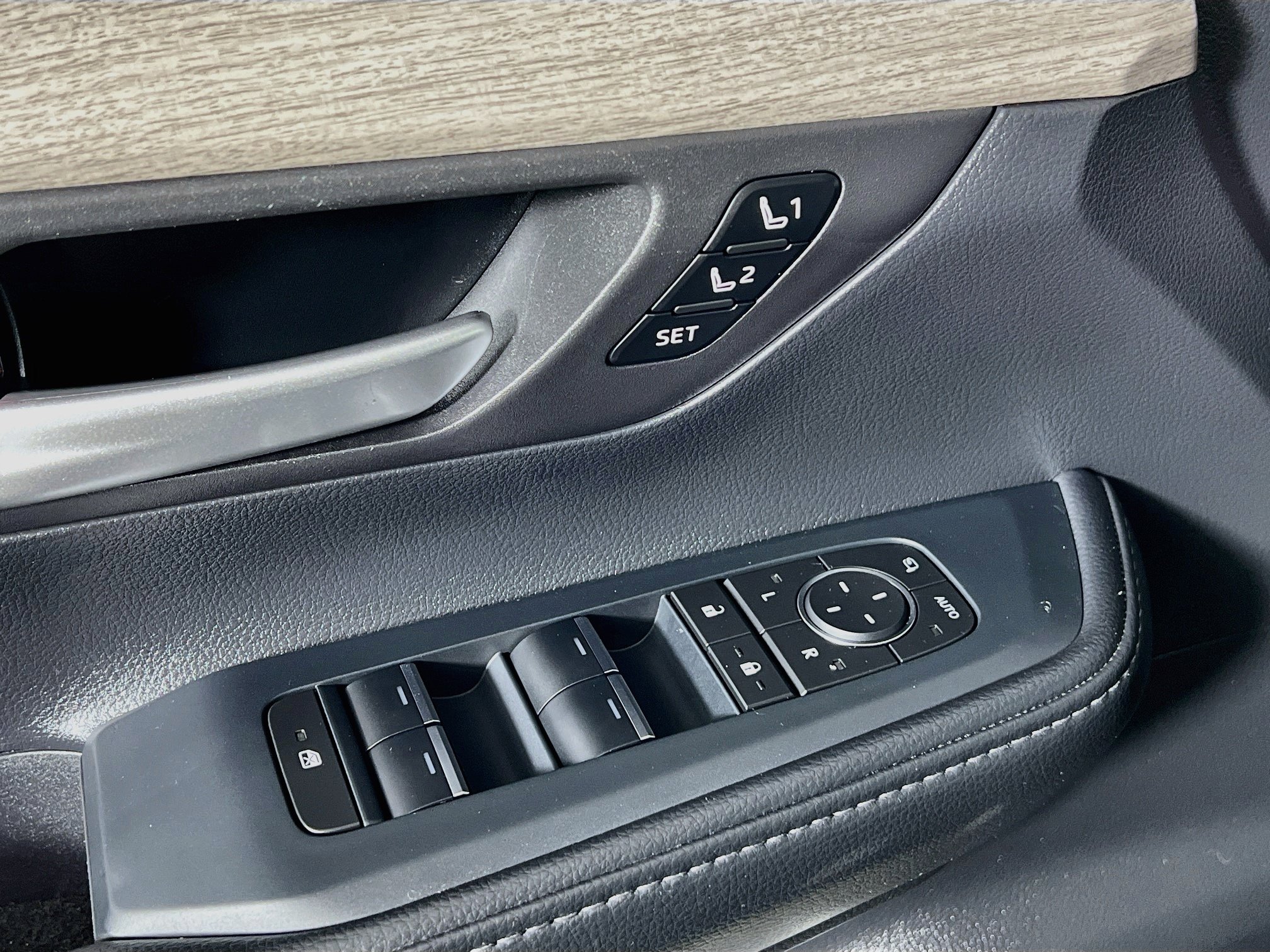 Certified 2025 Toyota Grand Highlander AWD image 19