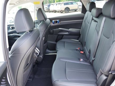 New 2026 Kia Sorento EX AWD/4WD image 11