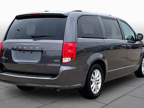 Used 2020 Dodge Grand Caravan SXT FWD image 10