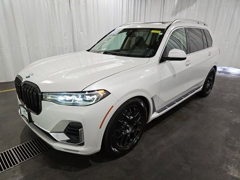 Used 2020 BMW X7 xDrive40i w/ Cold Weather Package image 37