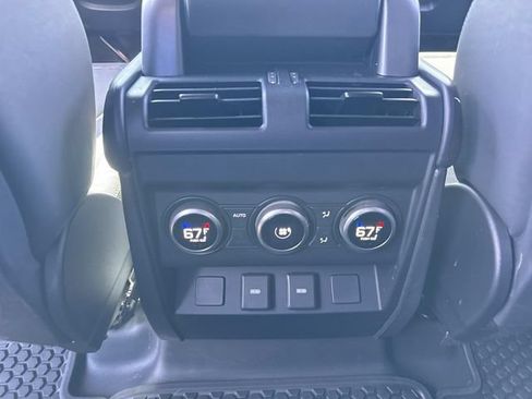 Used 2023 Land Rover Defender 110 X-Dynamic SE AWD/4WD image 16