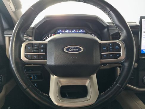 Used 2024 Ford Expedition Limited AWD/4WD image 26