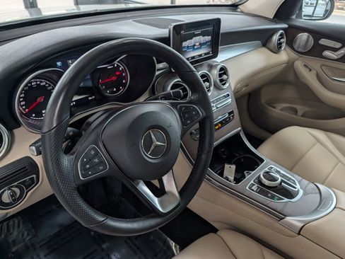 Used 2019 Mercedes-Benz GLC 300 GLC 300 image 18
