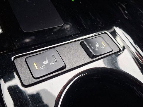 Certified 2022 Toyota Prius Prime XLE image 21