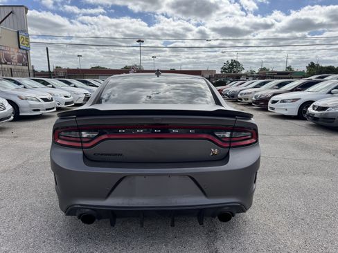Used 2020 Dodge Charger Scat Pack RWD image 11