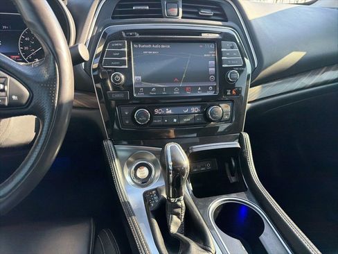 Used 2017 Nissan Maxima Platinum w/ Medallion Package image 16