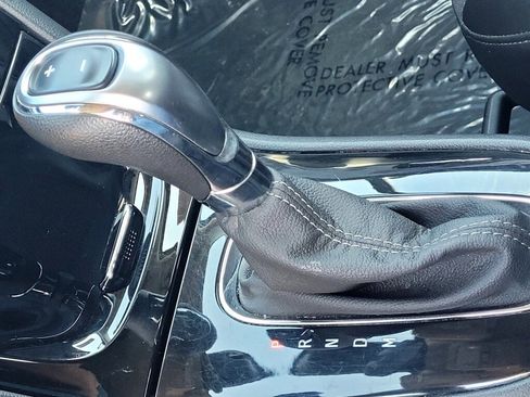 Used 2020 Buick Encore Preferred image 15