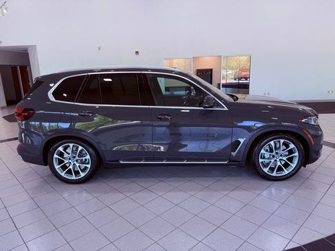 Used 2025 BMW X5 xDrive50e w/ Executive Package AWD/4WD image 20