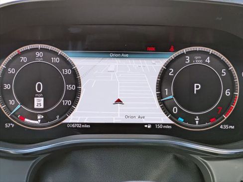 Used 2024 Jaguar F-PACE R-Dynamic S image 15