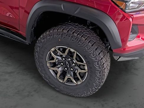New 2026 Chevrolet Colorado ZR2 w/ Technology Package AWD/4WD image 14