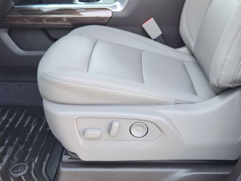 New 2026 Chevrolet Silverado 2500 LT w/ Z71 Chrome Sport Edition image 21