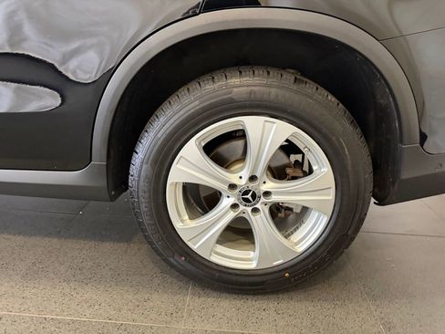 Used 2018 Mercedes-Benz GLC 300 4MATIC image 11