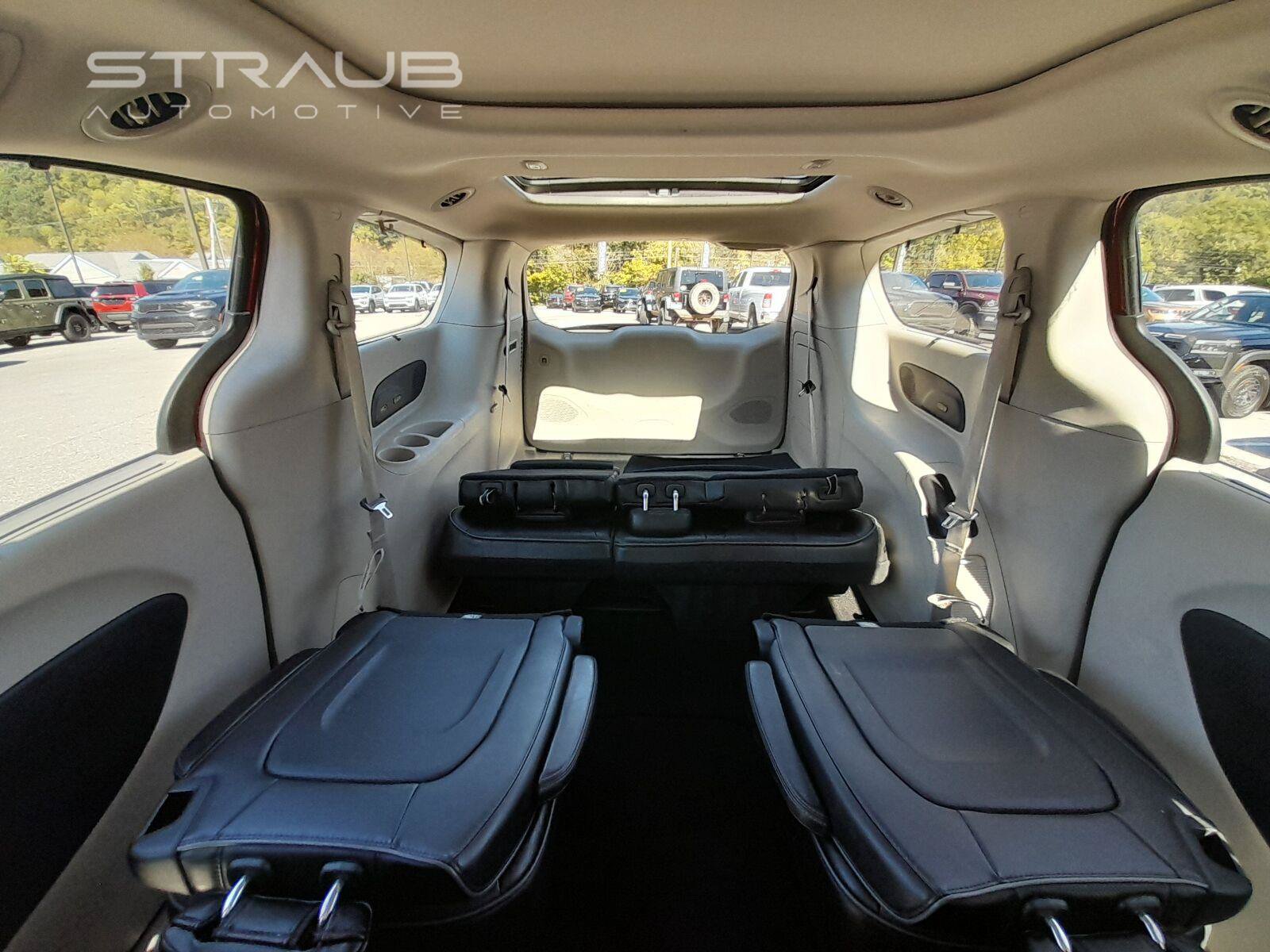 Used 2019 Chrysler Pacifica Limited FWD image 53
