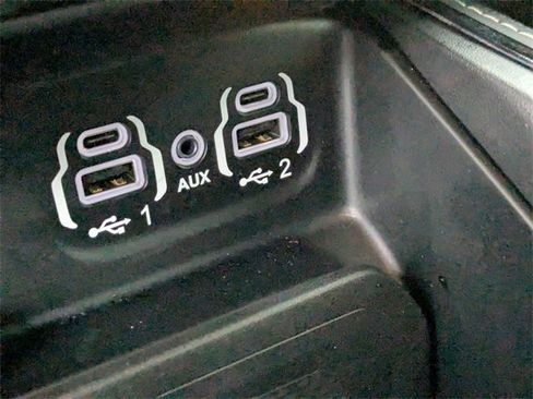 Used 2024 RAM 3500 Limited image 21