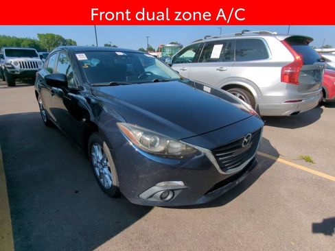 Used 2016 MAZDA MAZDA3 i Touring w/ Popular Equipment Package FWD image 3