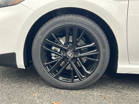 New 2026 Toyota Camry SE image 5