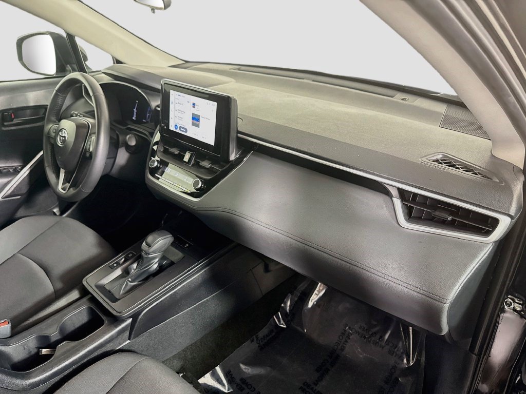 Used 2026 Toyota Corolla Cross LE FWD image 29